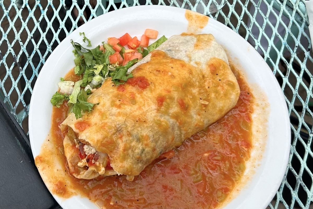 DEN_Blackbird_Cafe_green_chile_smothered_burrito_by_Abigail_Bliss - DiningOut A green chile-smothered burrito from Blackbird Cafe is the perfect post-hike reward. | Photo by Abigail Bliss