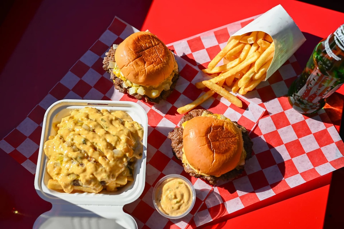 Cheeseburgers and fries at 7th Street Burger. | Courtesy 7th Street Burger nyc