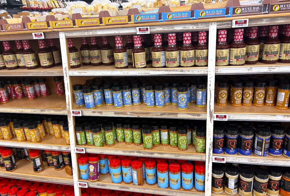 PHX_Bucees_spices - DiningOut Pick up Buc-ee's brand spices. | Photo by Linnea Covington
