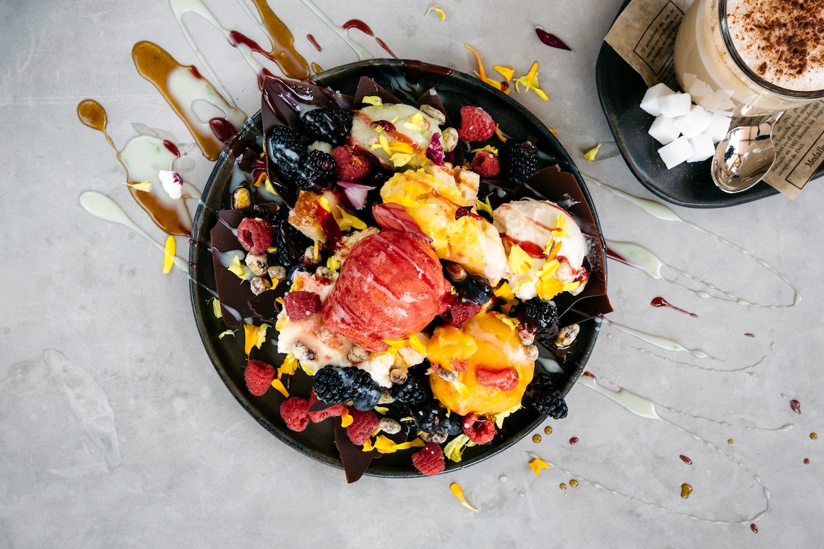 Reward yourself after a round of golf at Toro with La Bomba dessert. | Photo courtesy of Fairmont-Scottsdale-Princess