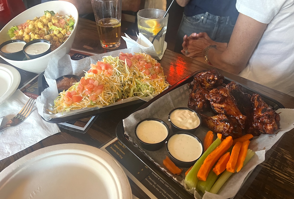 PHX_wings_tacos_salad_by_Asonta_Benetti - DiningOut A perfect spread of sports bar foods at JT's. | Photo by Asonta Benetti