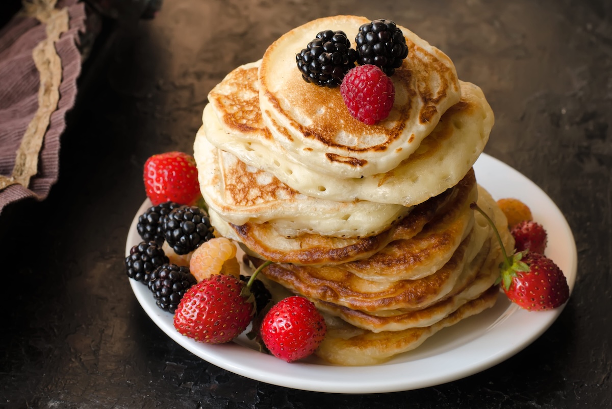 Freshly baked pancakes with berries