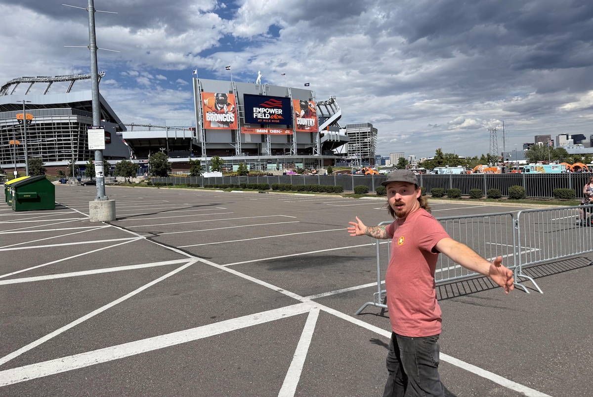 Chef Kenny Minton is ready for Empower Field. | Photo courtesy of Coperta