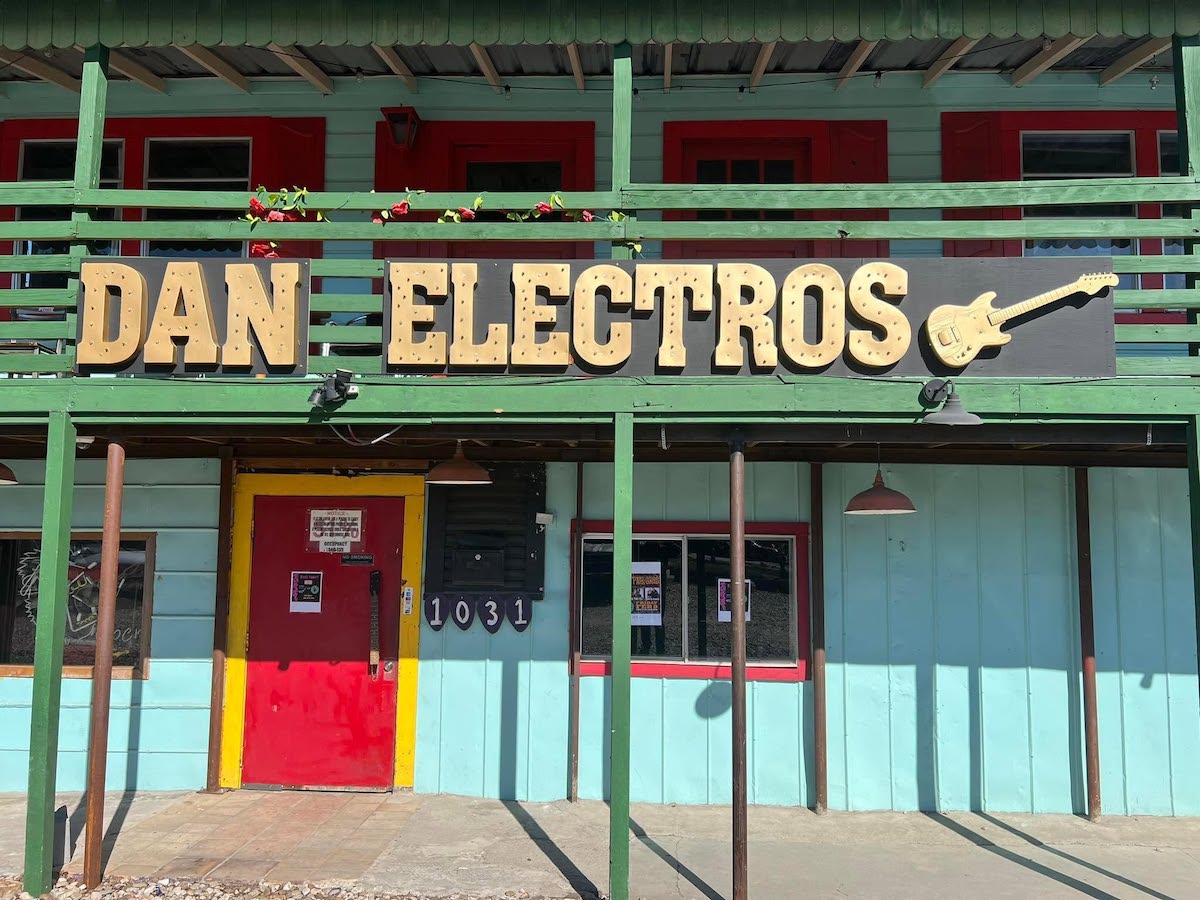 Dan Electro’s pairs Wednesday steak night with live music and rotating whiskey specials for a laid-back backyard feast. | Photo by Dan Electros