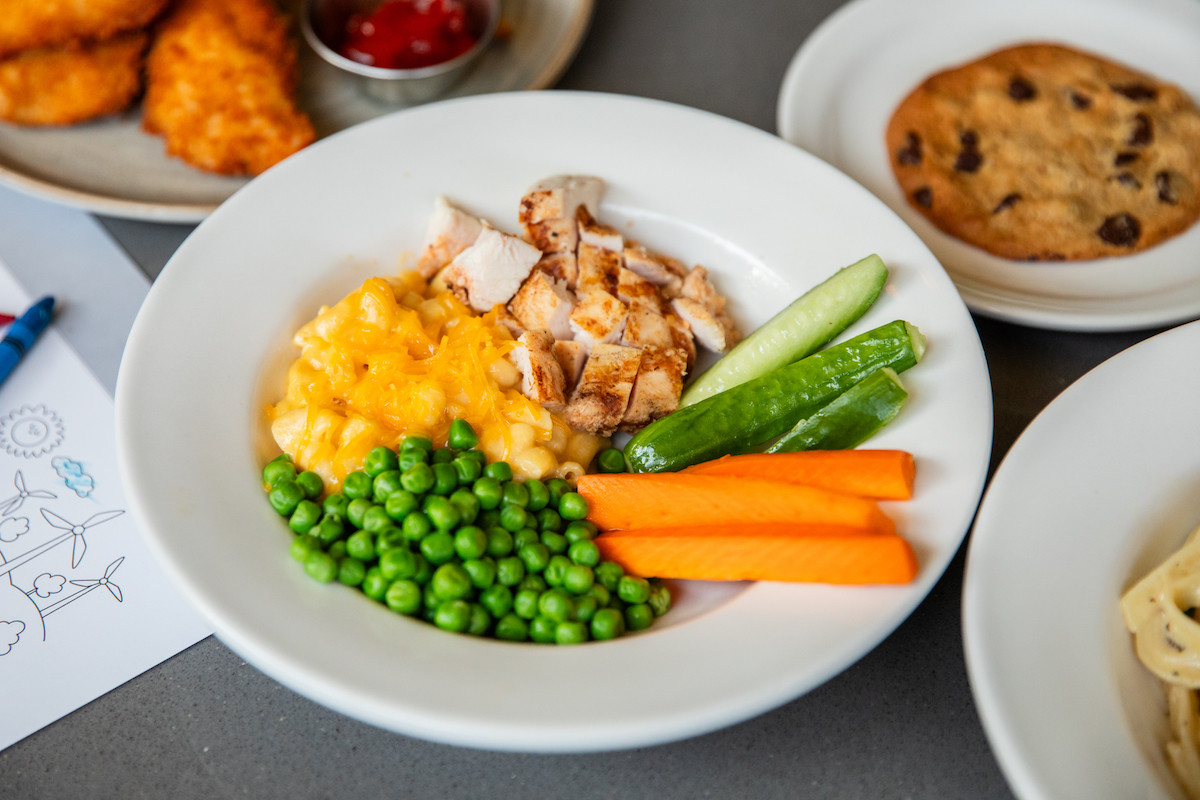 From chicken tenders and fries to grilled chicken, pasta and vegetables, Hungry’s offers options for a family meal during the busy back-to-school season. | Photo by Becca Wright