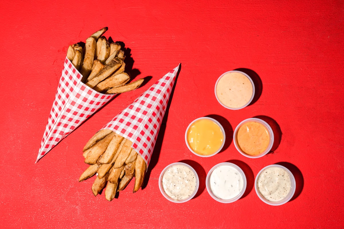 Yes, the meat is iconic, but the fries are great too. | Photo courtesy of F. Ottomanelli By The Water