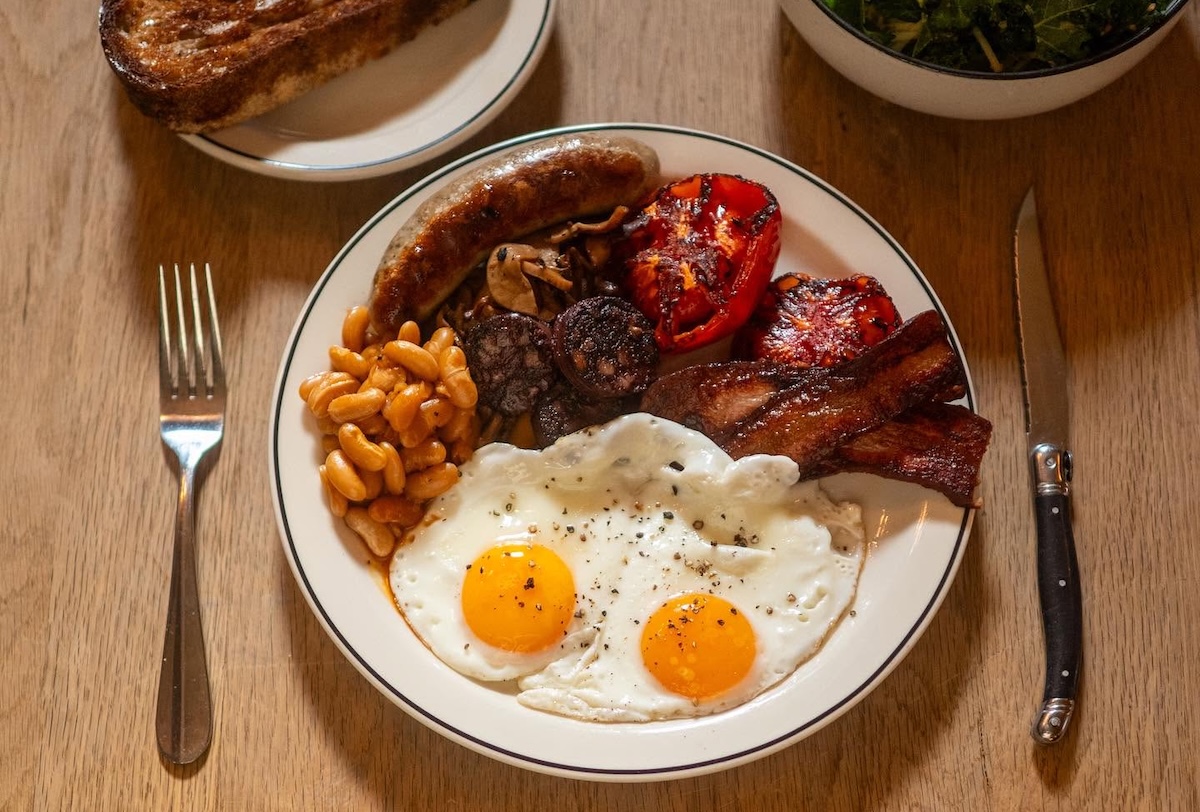 A great Irish breakfast awaits. | Photo courtesy of Red Hook Tavern
