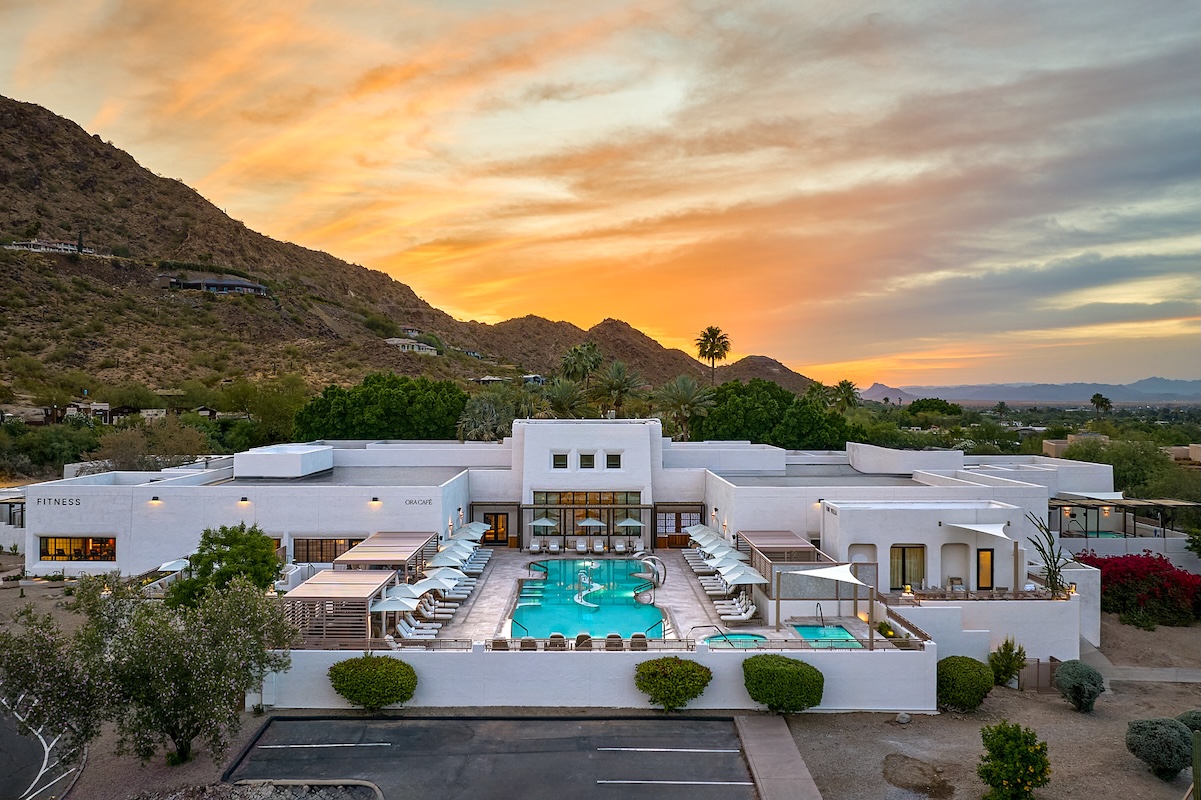 Come for a spa treatment and stay for a meal at Ora Café. | Photo Courtesy of JW Marriott Scottsdale Camelback Inn Resort & Spa