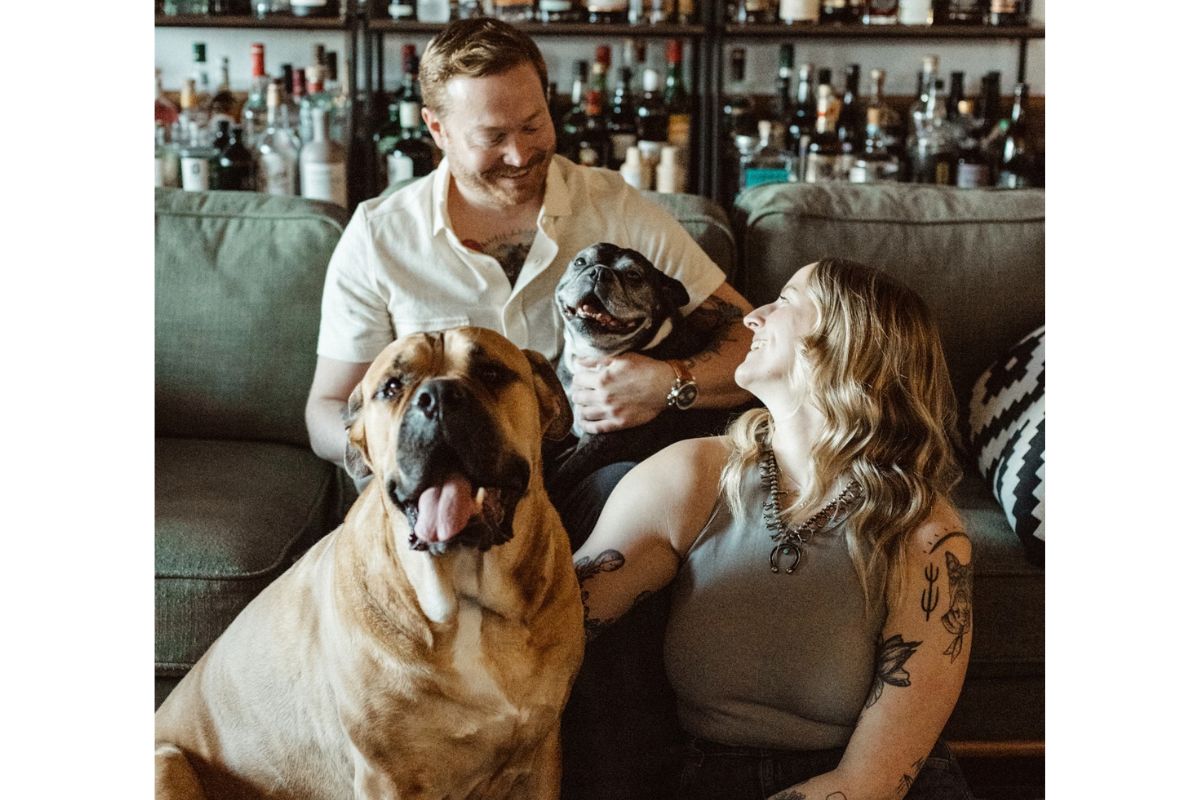 Alex Jump and Stuart Jensen have one happy family. | Photo courtesy of Peach Crease Club