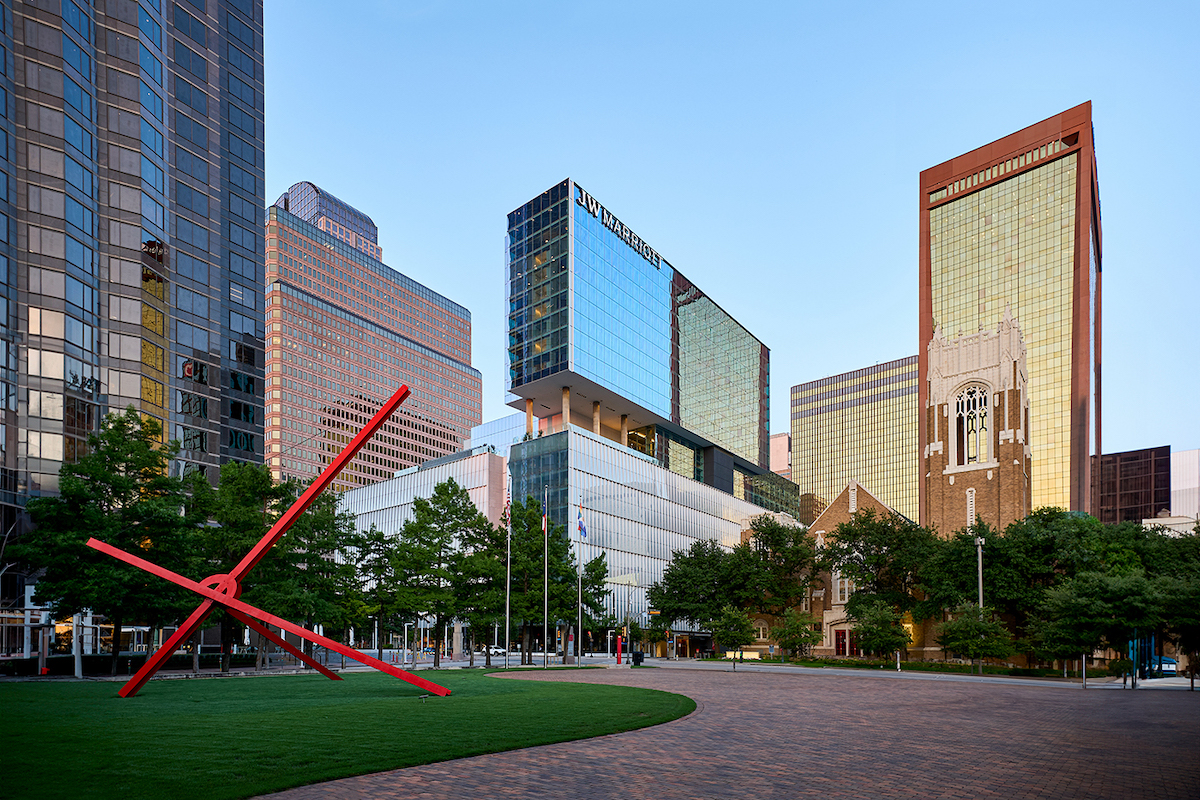 A colorful mural adds to the art-filled surroundings at JW Marriott Dallas Arts District, which welcomes dogs of any size. | Photo by JW Marriott Dallas Arts District