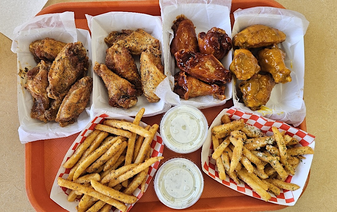 The wings at Crazy Mike's. | Photo by Anissa Kennedy